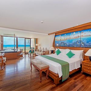 Suite Spa Bath