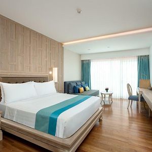 Monthly Super Deluxe Disc F&B Disc on Spa Disc Laundry Tea coffee & toiletries refilled & Housekeeping every 3 days